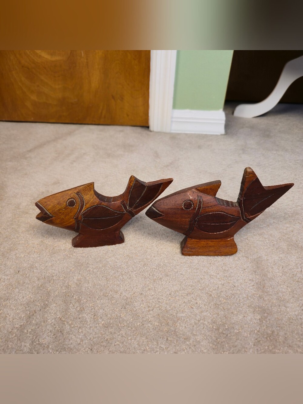 VTG HAND CARVED SOLID WOOD KOI FISH Sculptures